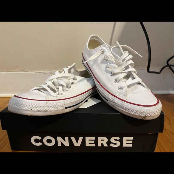 Converse - White Size 7